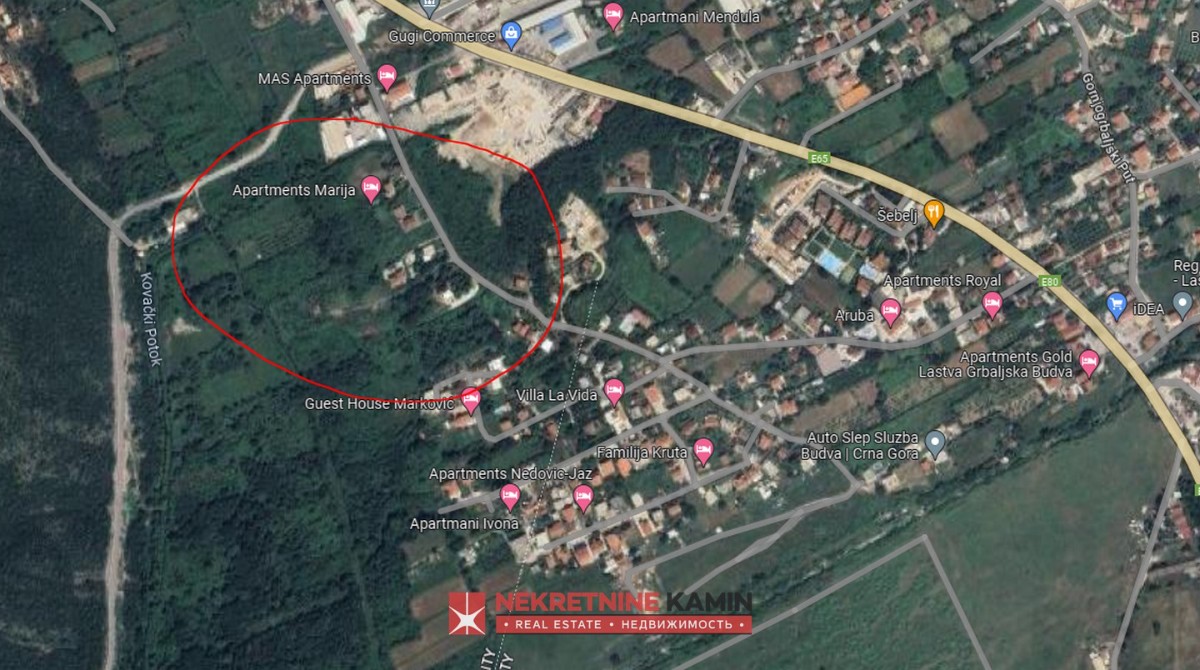 Urbanised Plot of 1053 m² in Lastva Grbaljska, Kotor